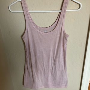 pink tank top